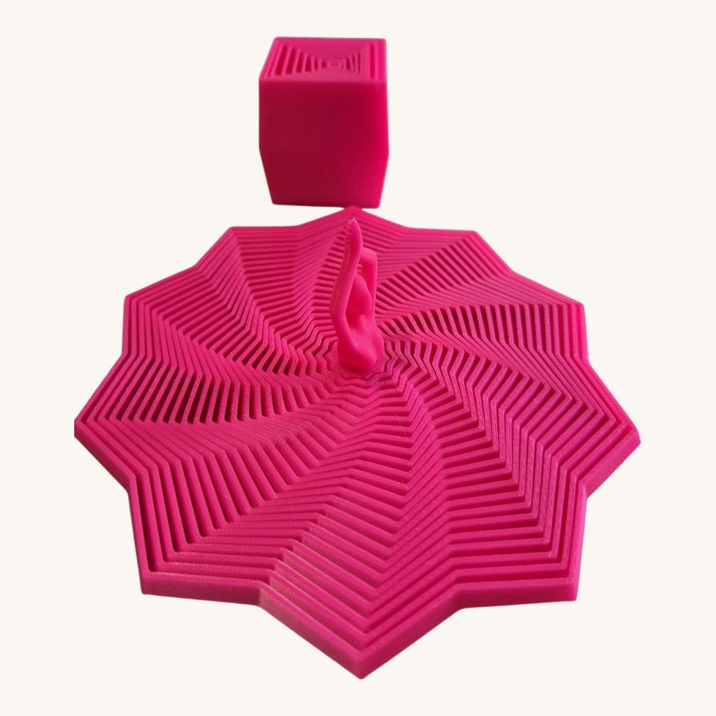 Bailarina Fidget e Cubo Expansível lado a lado