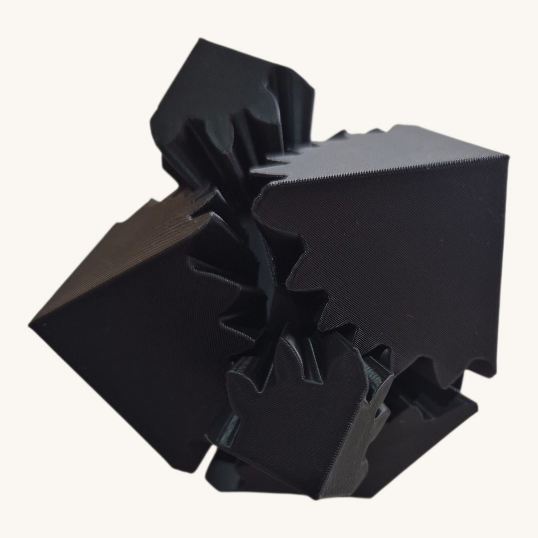 Gear Cube aberto e torcido
